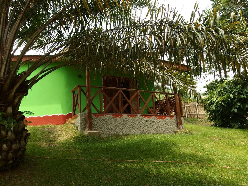 Cocoa Village Guesthouse Obo  Exteriör bild